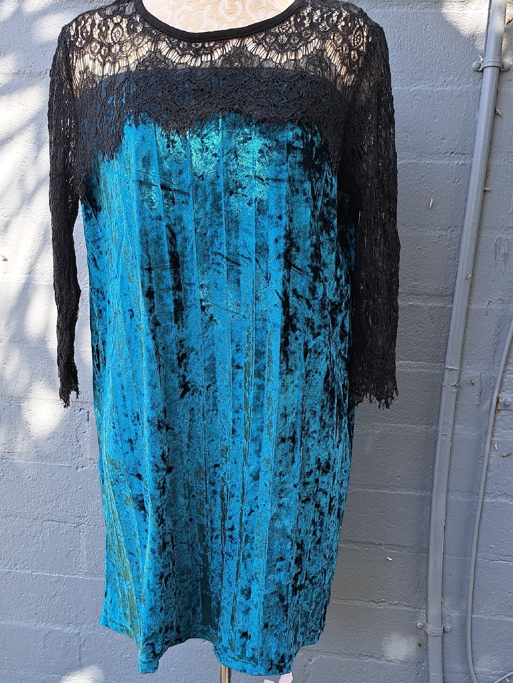 Black Lace & Teal Velvet Shift Dress Size Large